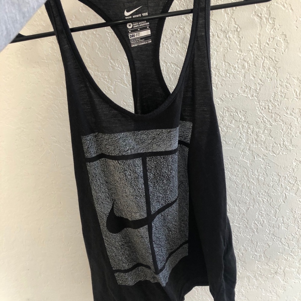 Nike tank